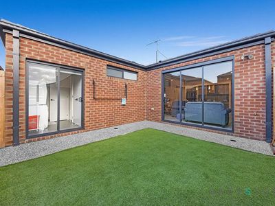 12 Reservoir Road, Fraser Rise