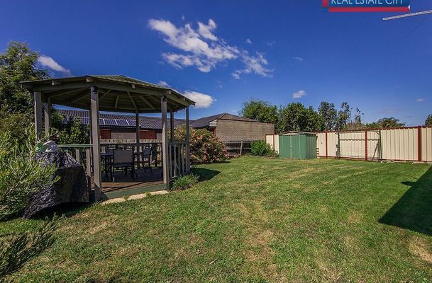 42 Reardon Crescent, Roxburgh Park