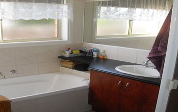 2 Watts Terrace, Pakenham
