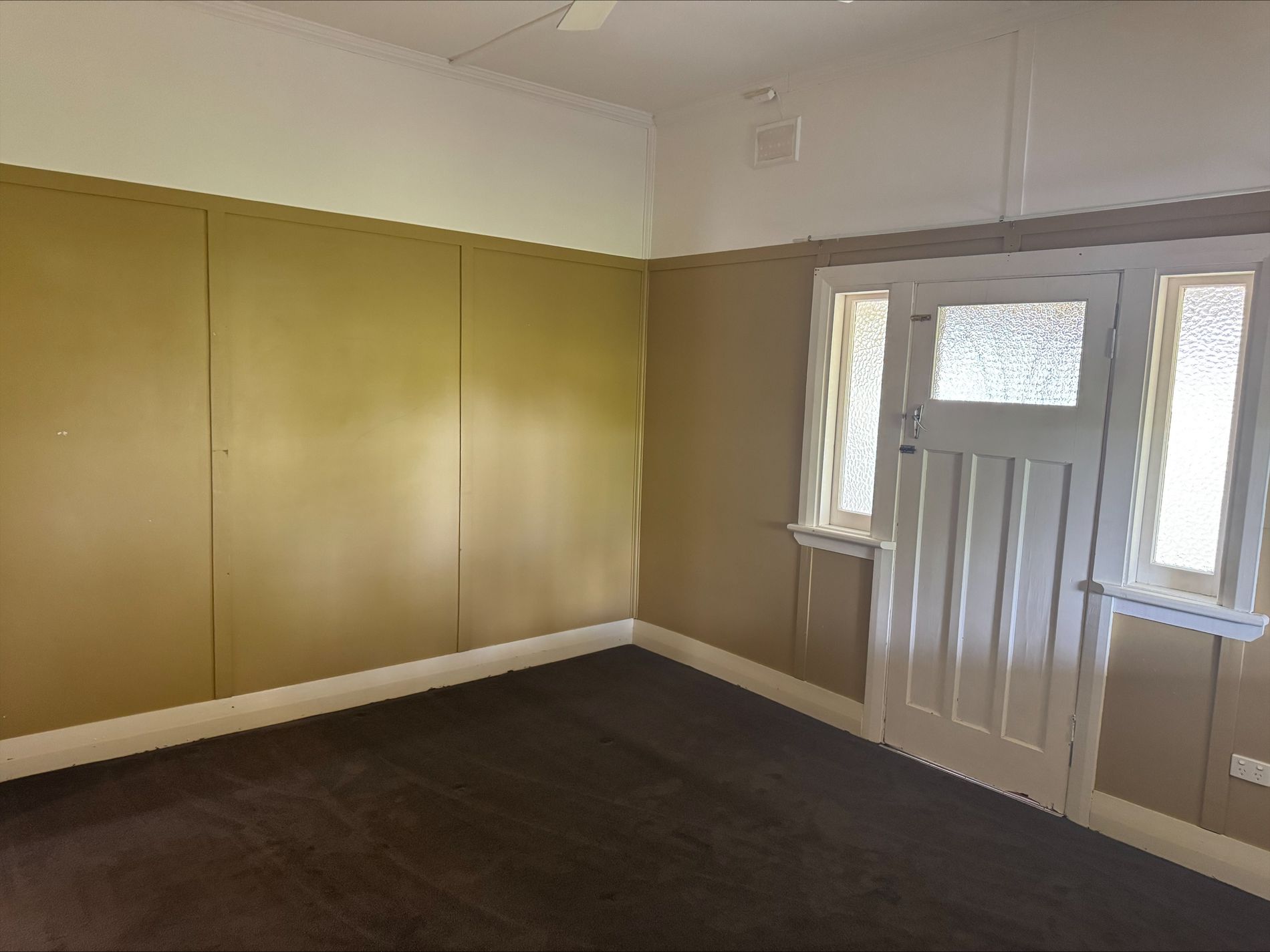 82 Mitchell Street, Parkes