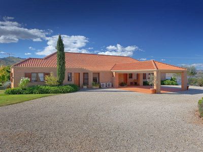 988 Murray Valley Highway, Tallangatta