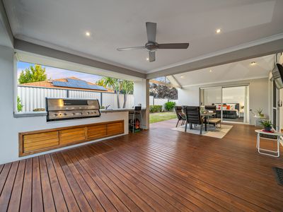 6 Wisely Court, Aubin Grove