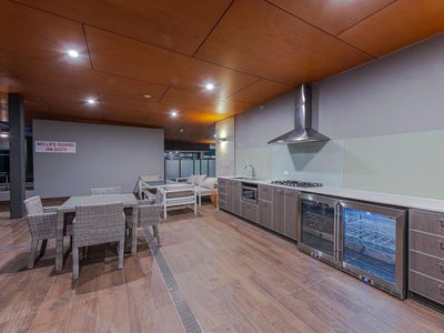 97 / 172 Railway Parade, West Leederville