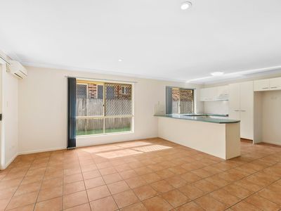 6 Toomba Place, Forest Lake