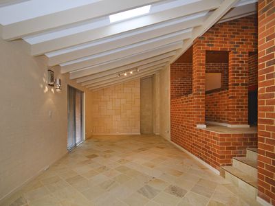 23 Greenwell St, Scarborough