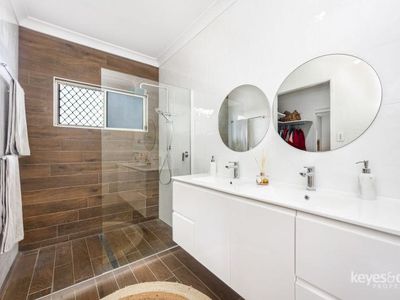 2 Chatham Court, Alice River