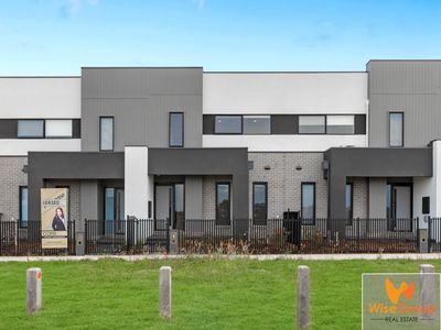 4 Vendeen Walk , Clyde North
