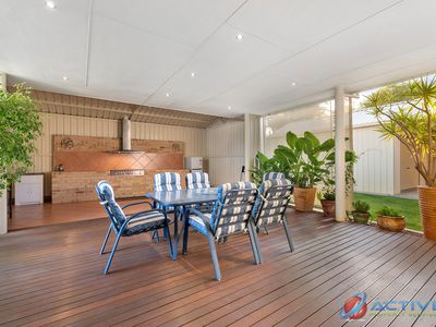 9 Iris Court, Coodanup