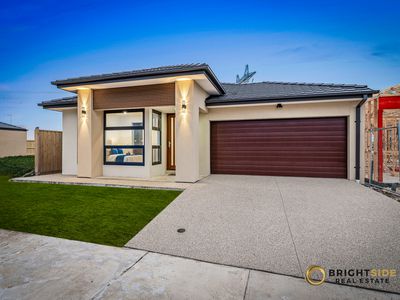 163 Villa Doria Drive, Clyde North