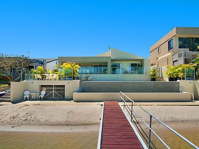 343 Monaco Street, Broadbeach Waters