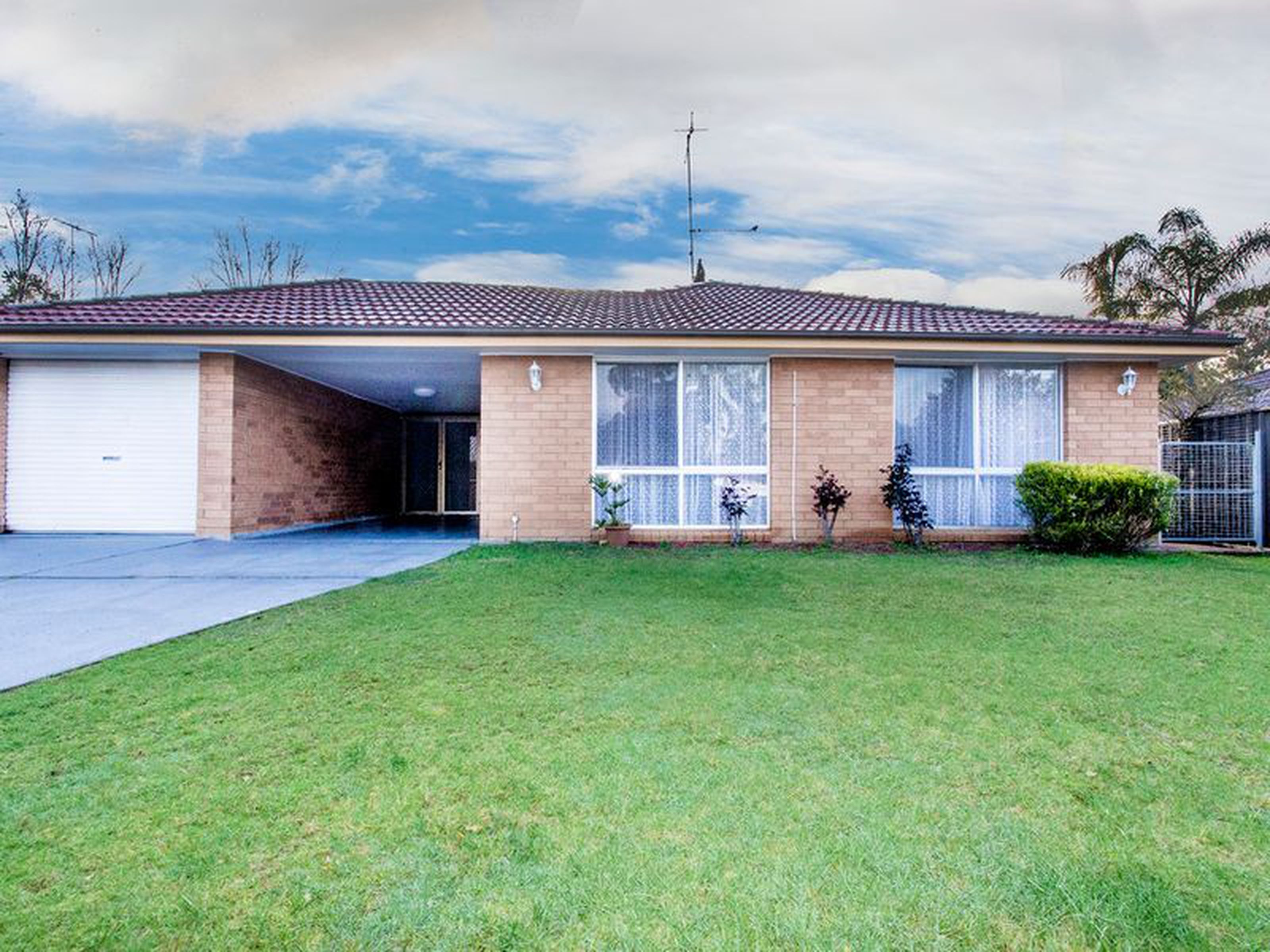 14 Lowanna Drive, SOUTH PENRITH