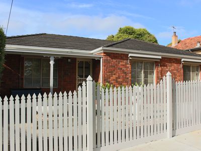 1 / 402 Myers Street, East Geelong