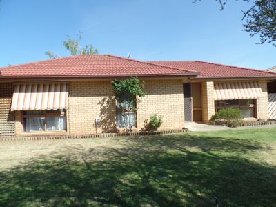 24 Norton Drive, Mooroopna