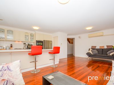 8 Dawson Court, Collingwood Park