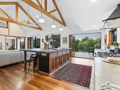 12 Warri Way, Currumbin Valley