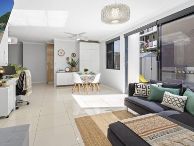 102 / 133 Scarborough Street, Southport