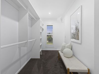 24 Feathertail Place, Wakerley