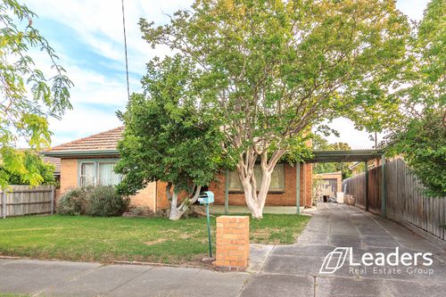 8 BURNS AVENUE, Murrumbeena