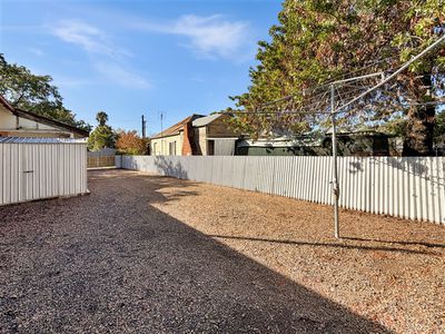 PART / 8 Battye Street, Forbes