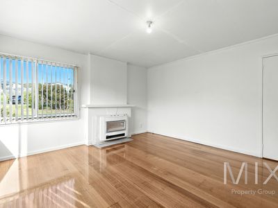 24 Heemskirk Street, Warrane