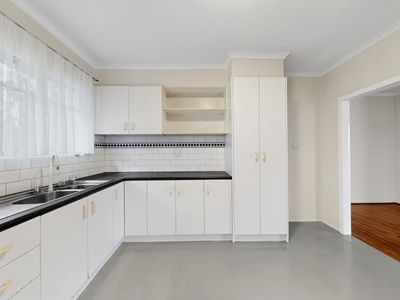 27 Tarata Drive, Doveton