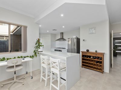 4 Barossa Loop, Harrisdale