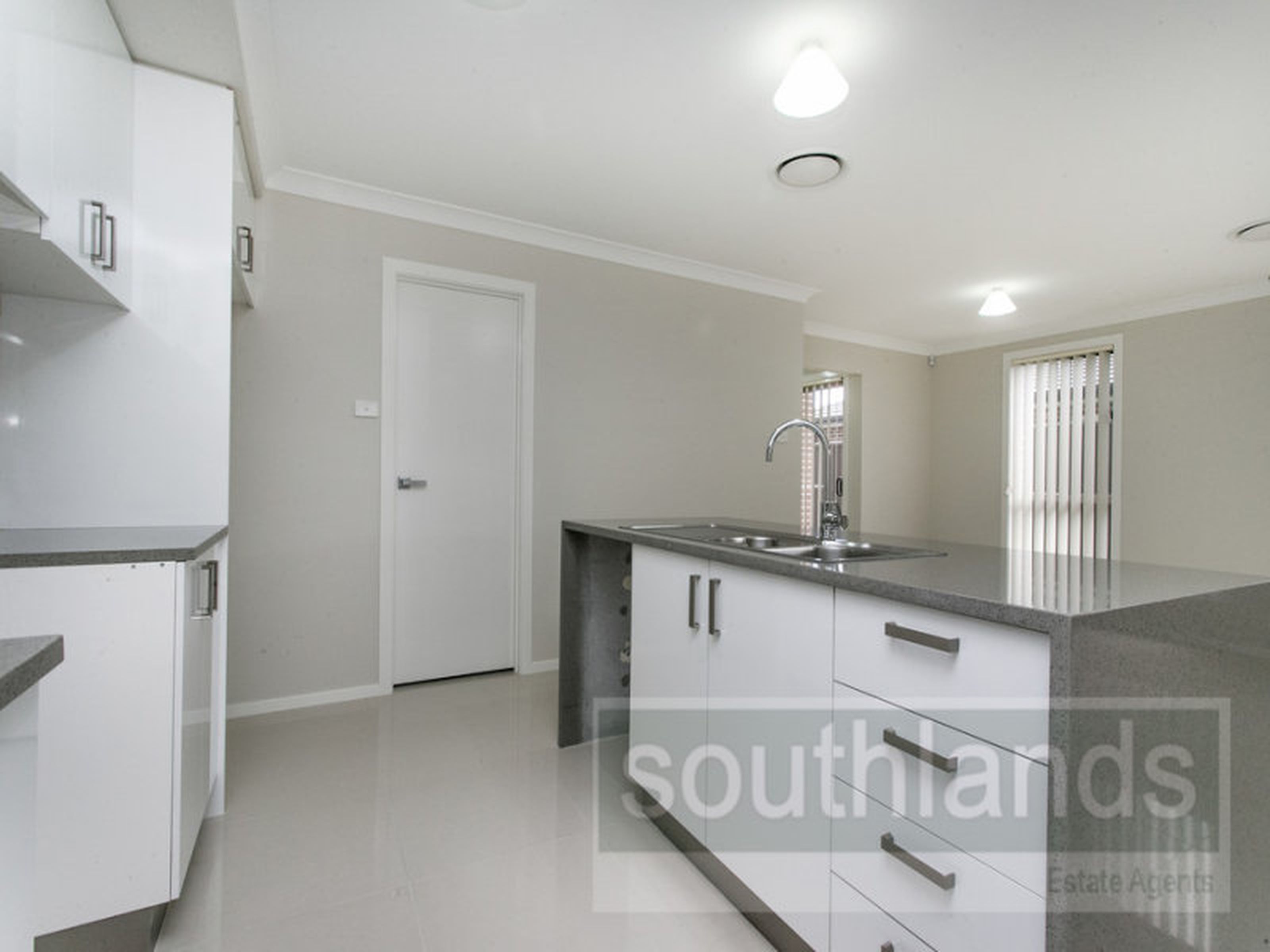 12A Cooee Avenue, GLENMORE PARK