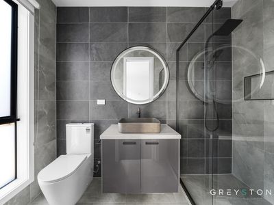61 Bingham Circuit, Thornhill Park