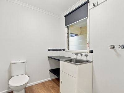 262 Guthridge Parade, Sale
