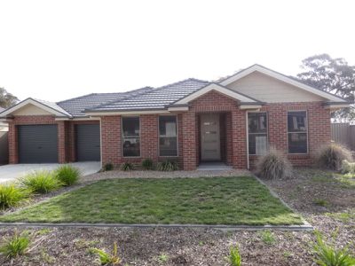 15 McKenna Avenue, Yass