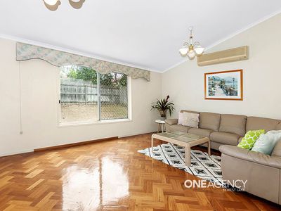 2 Greenstead Way, Forest Lake
