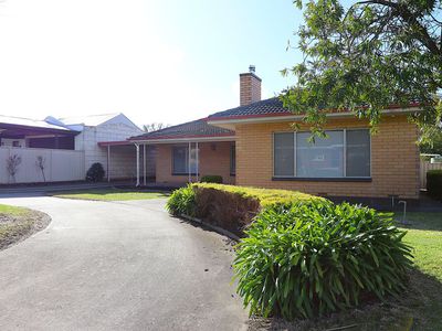 13 Hillcrest Avenue, Mount Gambier