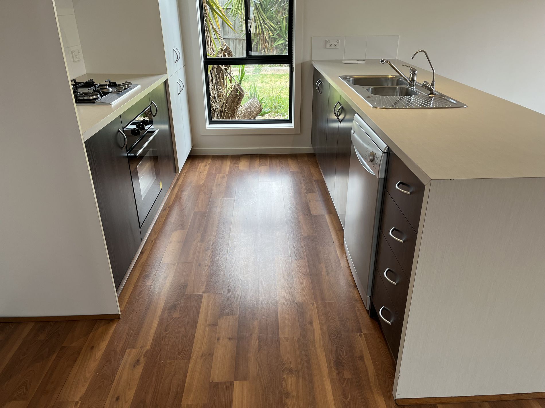 10-11 Viogner Place, Waurn Ponds