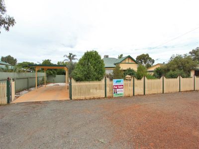 19 Frank Street, Boulder
