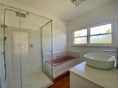 14 Maroondah Road, Ashwood