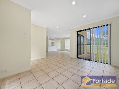 44 Poilus Parade, Tanilba Bay