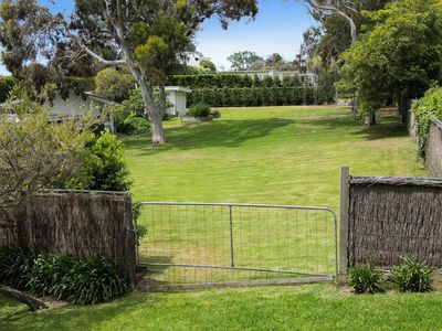 2 Merrylands Avenue, Portsea