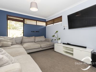 2 Alvarez Parkway, Tapping