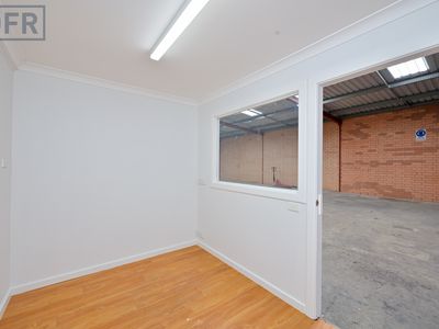 3 / 1 Crompton Road, Rockingham