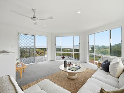 2 / 17a Thagenna Road, Carlton