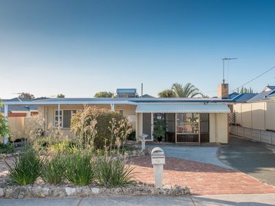 35 St Albans Road, Nollamara