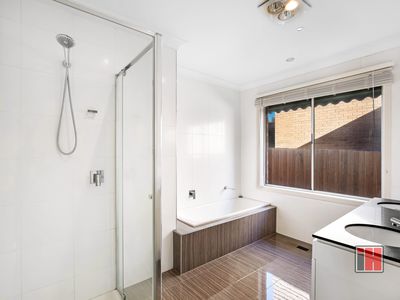 32 Range Road, Burwood East