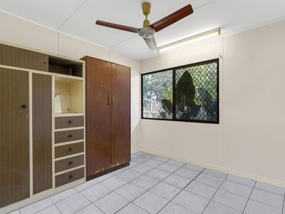 12 Walnut Close, Manoora