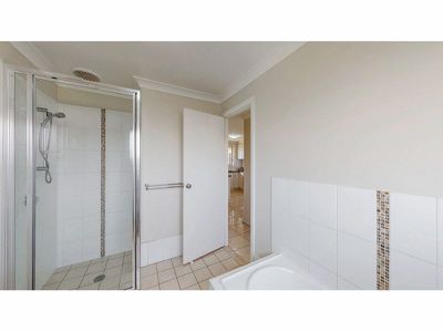 33 Catherine Drive, Dubbo
