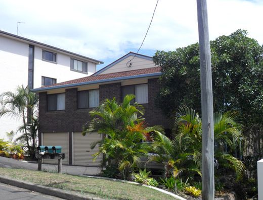 Noosa Heads unit for rent image 1