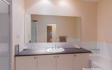 18 Beaconhill Drive, Beaconsfield