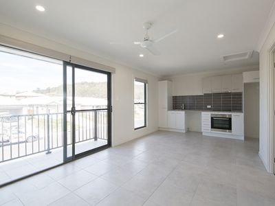 2 / 96 Lamington Drive, Redbank Plains