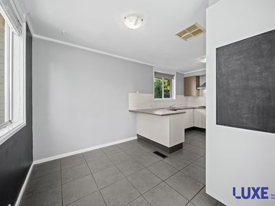 3 Longworth Place, Holt