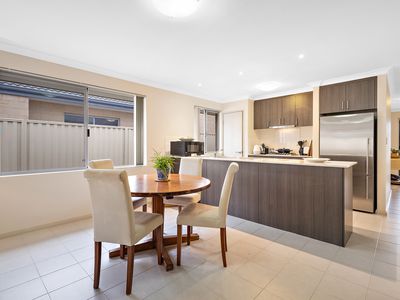 17 Pinot Loop, Pearsall