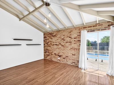 20 Northmore Crescent, Winthrop